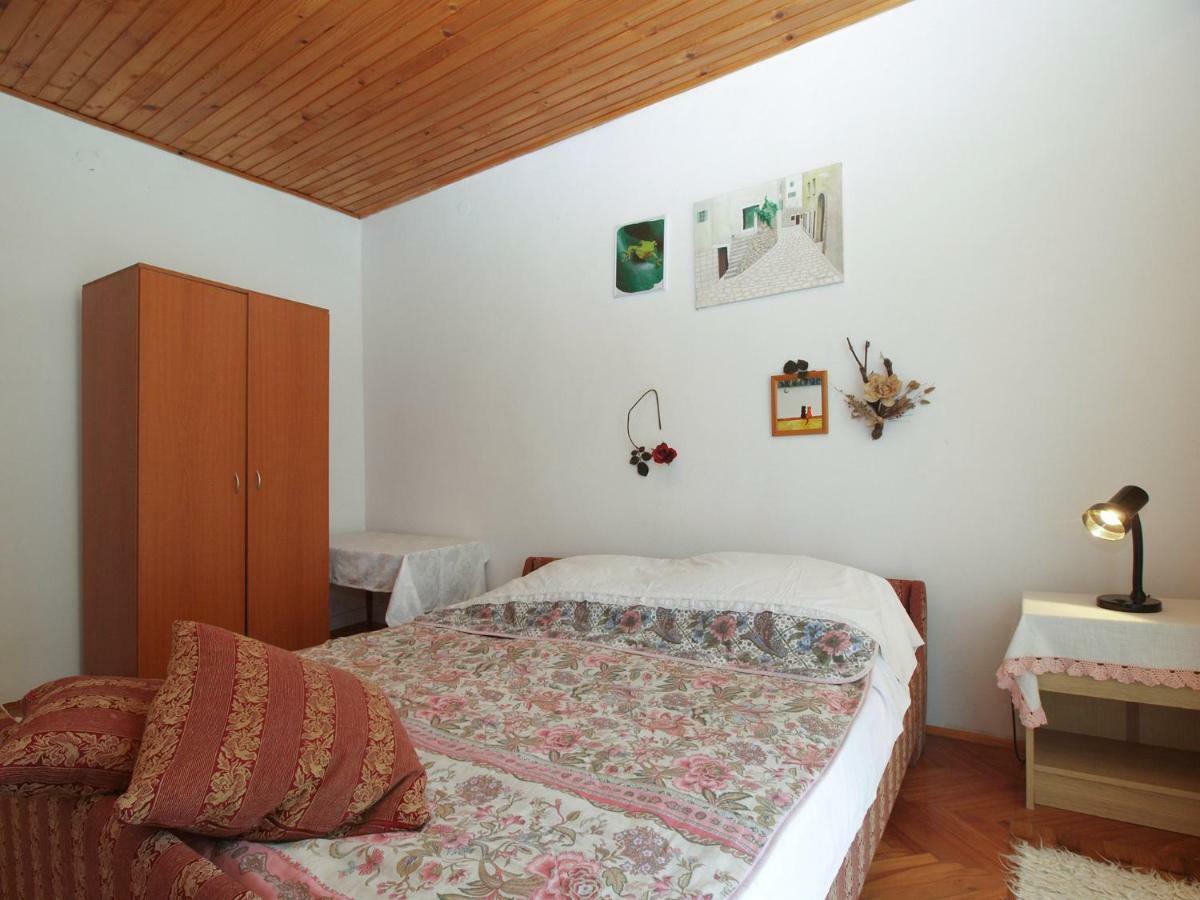 Vesna 1878 Apartman *