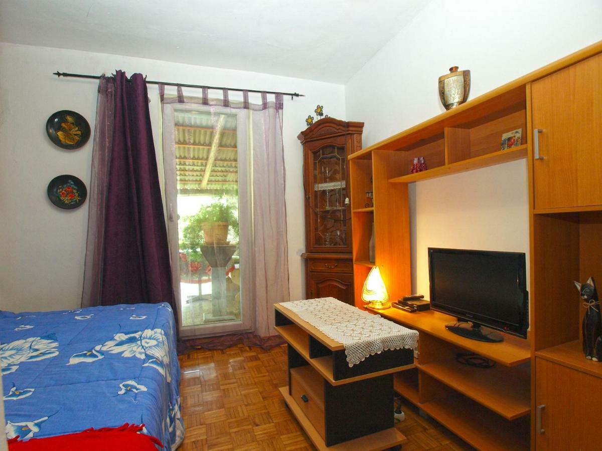 Apartman Vesna 1878
