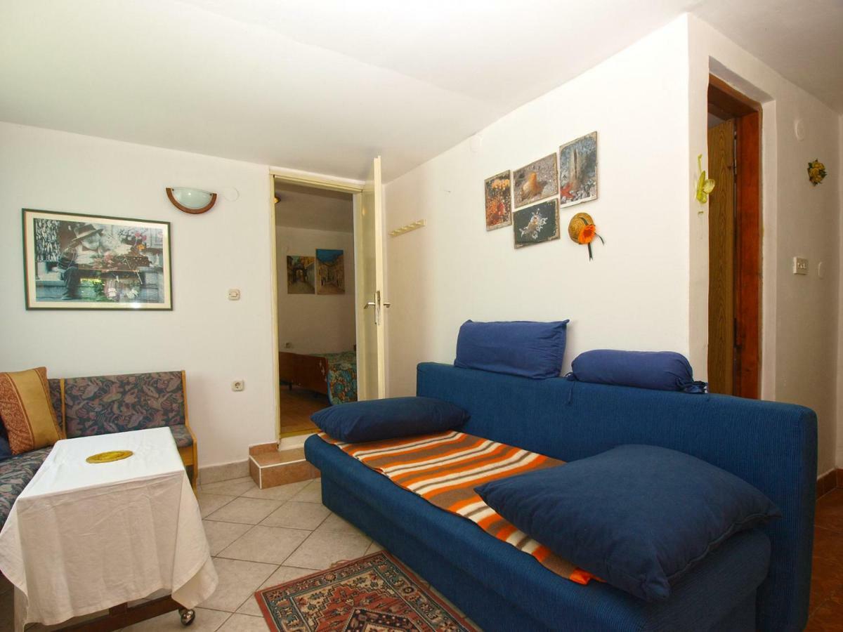 Vesna 1878 Apartman *